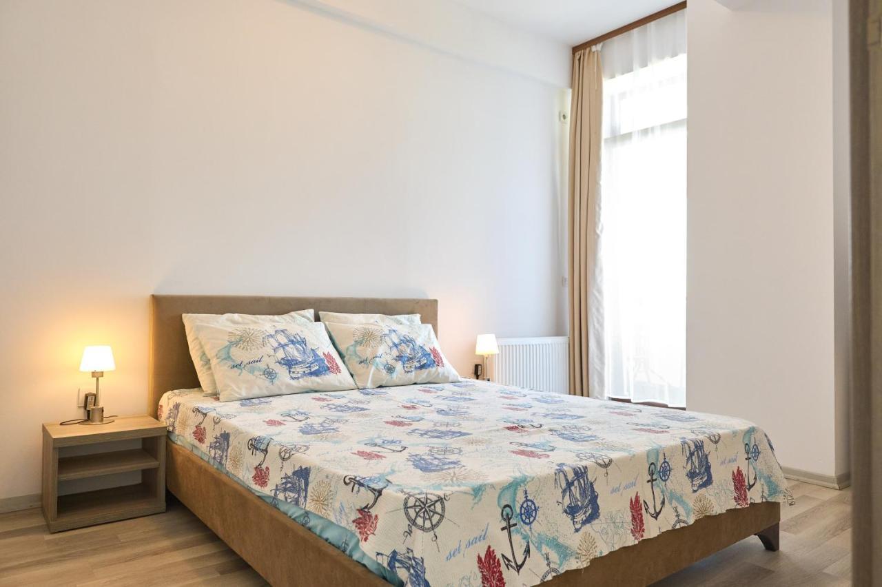 Alina Lake View Apartment Mamaia Ngoại thất bức ảnh