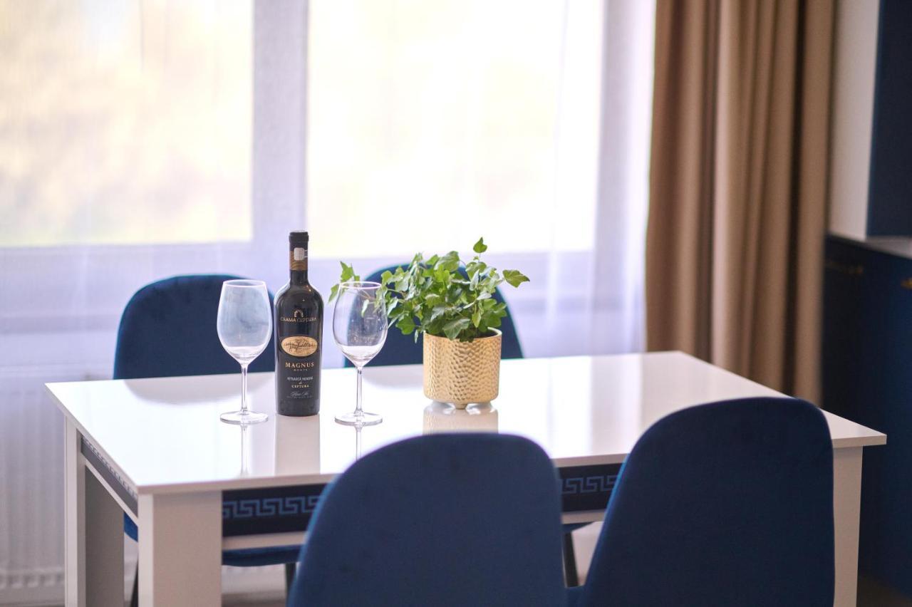 Alina Lake View Apartment Mamaia Ngoại thất bức ảnh